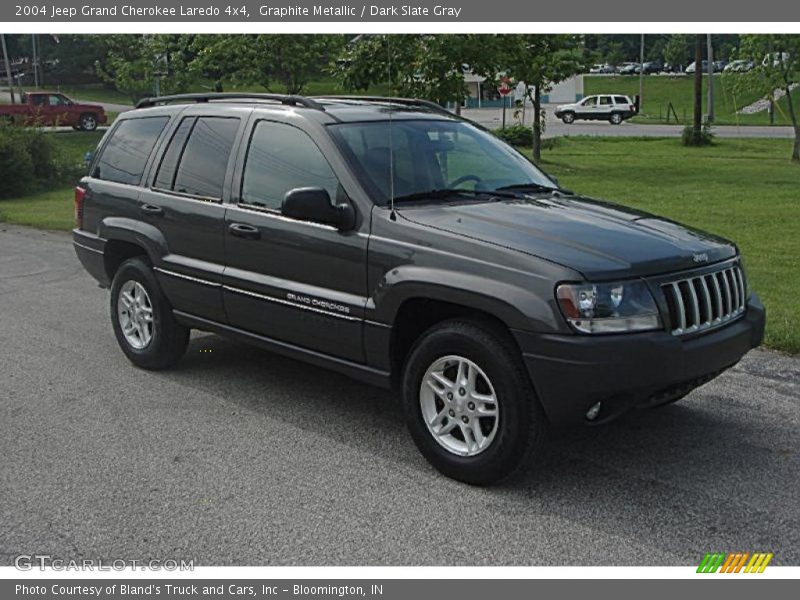 Graphite Metallic / Dark Slate Gray 2004 Jeep Grand Cherokee Laredo 4x4