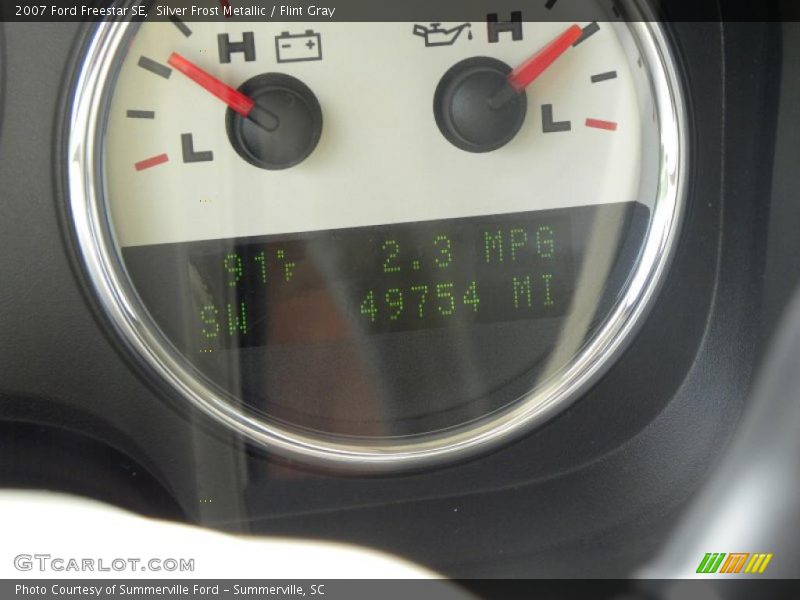 Silver Frost Metallic / Flint Gray 2007 Ford Freestar SE