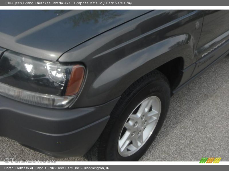Graphite Metallic / Dark Slate Gray 2004 Jeep Grand Cherokee Laredo 4x4