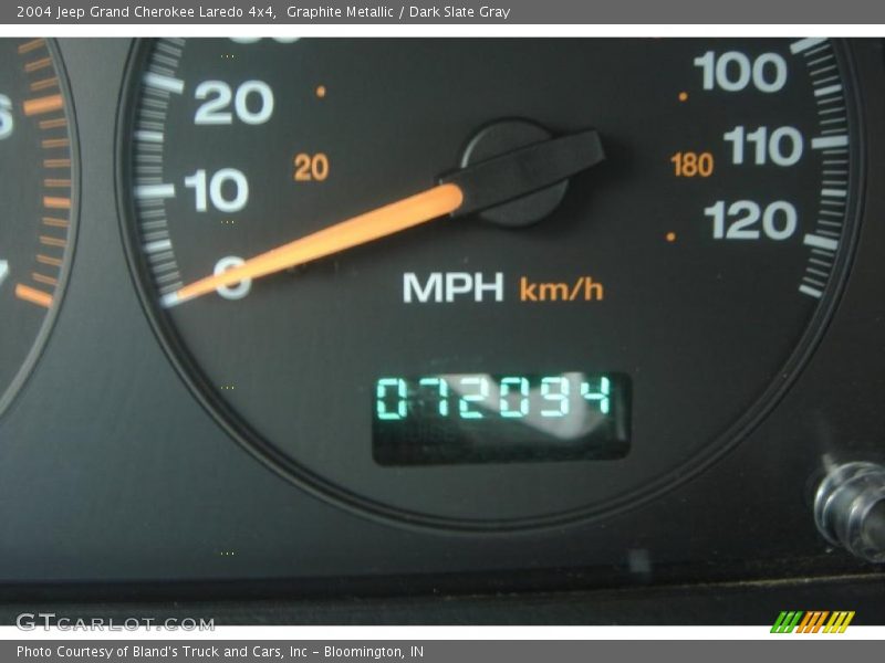 Graphite Metallic / Dark Slate Gray 2004 Jeep Grand Cherokee Laredo 4x4