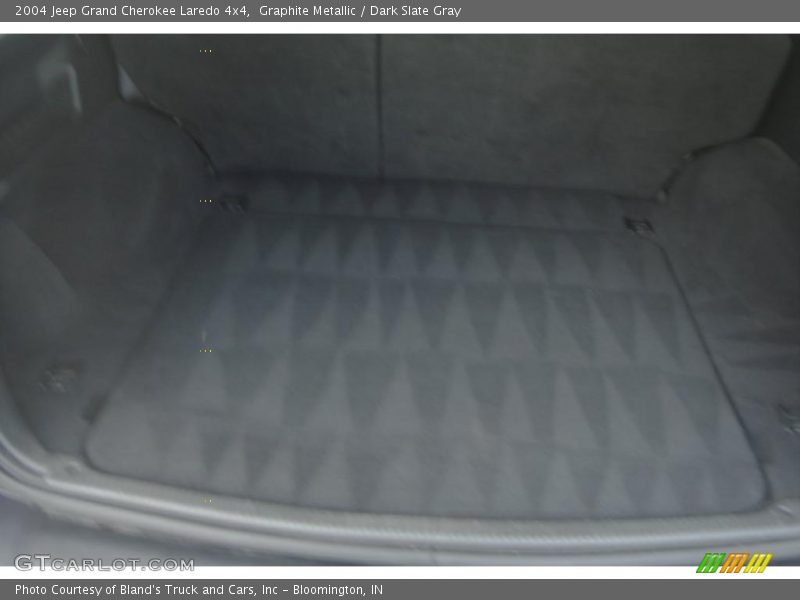 Graphite Metallic / Dark Slate Gray 2004 Jeep Grand Cherokee Laredo 4x4