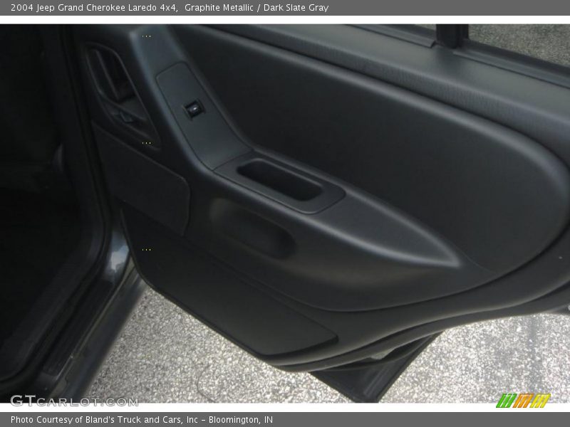Graphite Metallic / Dark Slate Gray 2004 Jeep Grand Cherokee Laredo 4x4