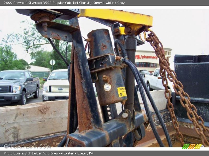 Summit White / Gray 2000 Chevrolet Silverado 3500 Regular Cab 4x4 Chassis