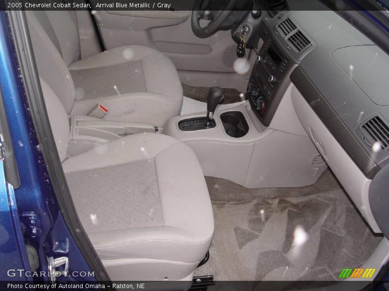 Arrival Blue Metallic / Gray 2005 Chevrolet Cobalt Sedan