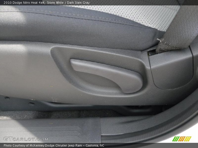 Stone White / Dark Slate Gray 2010 Dodge Nitro Heat 4x4
