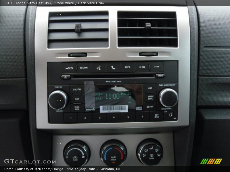 Stone White / Dark Slate Gray 2010 Dodge Nitro Heat 4x4