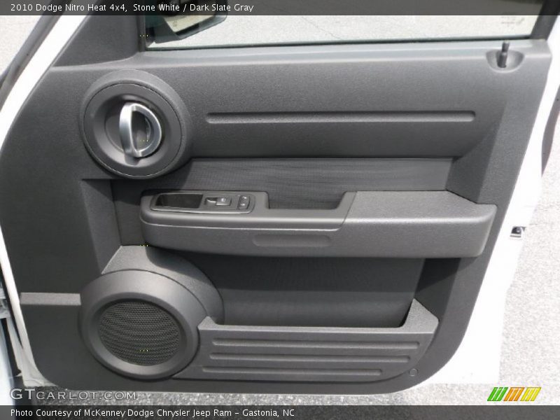 Stone White / Dark Slate Gray 2010 Dodge Nitro Heat 4x4