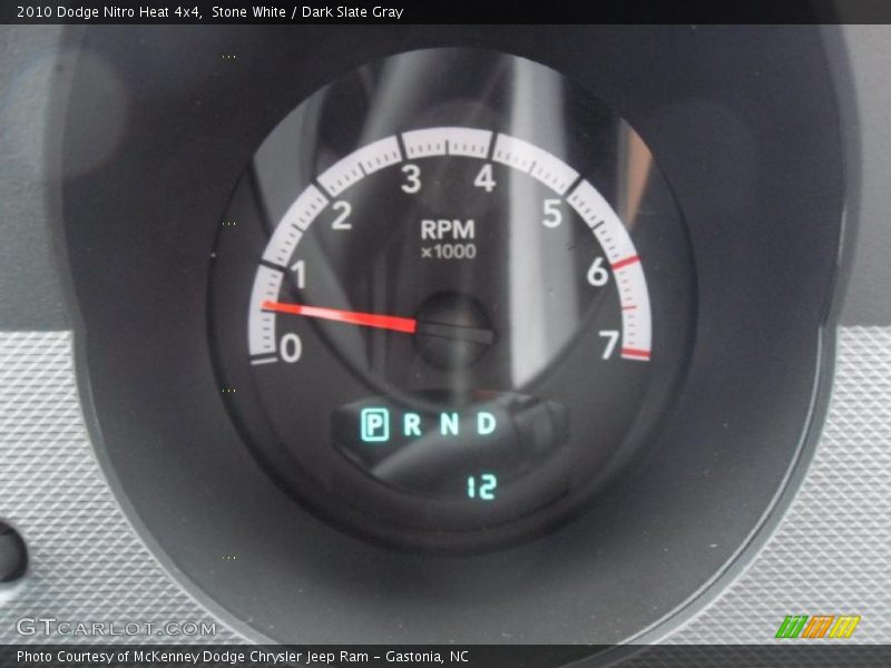Stone White / Dark Slate Gray 2010 Dodge Nitro Heat 4x4