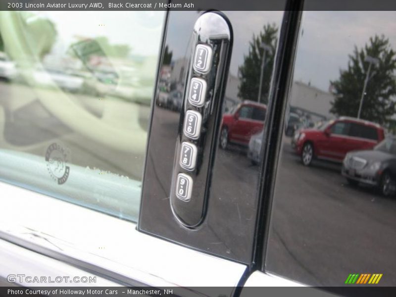 Black Clearcoat / Medium Ash 2003 Lincoln Aviator Luxury AWD
