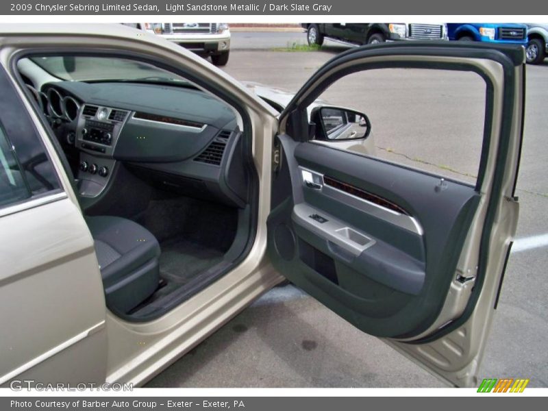 Light Sandstone Metallic / Dark Slate Gray 2009 Chrysler Sebring Limited Sedan
