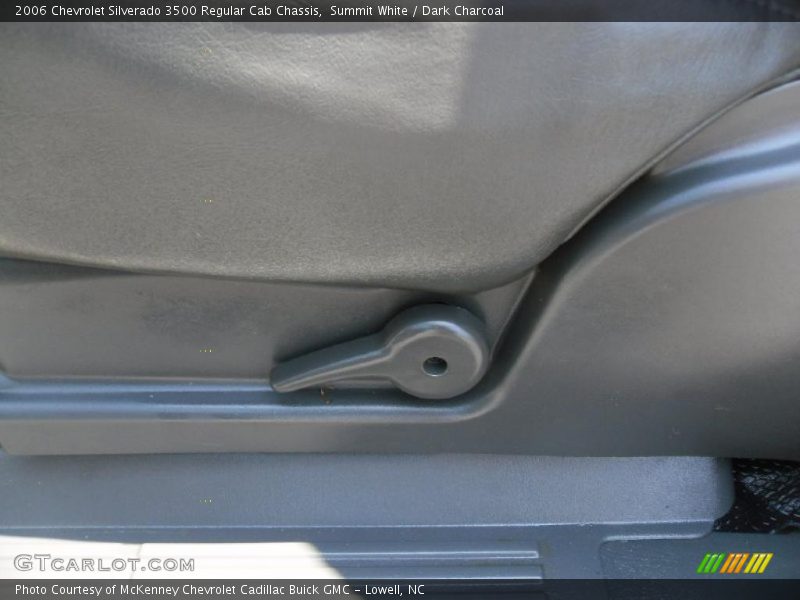Summit White / Dark Charcoal 2006 Chevrolet Silverado 3500 Regular Cab Chassis