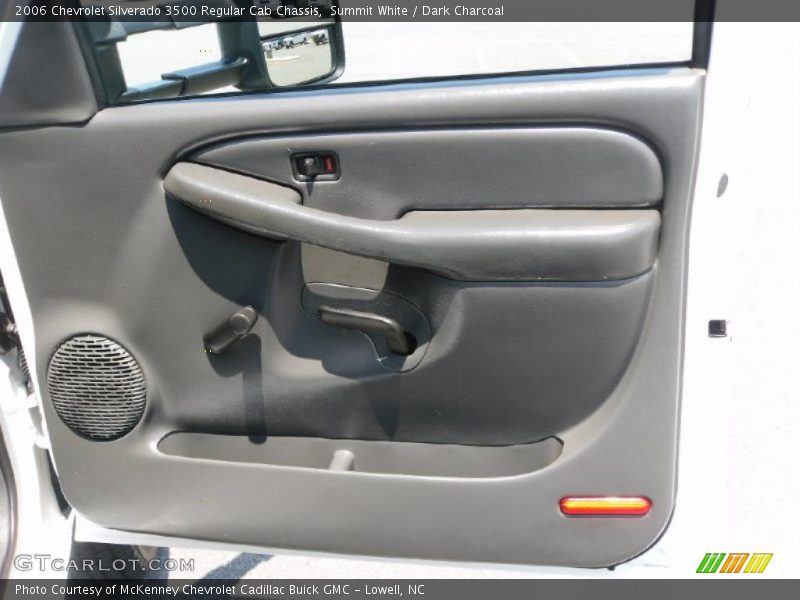 Summit White / Dark Charcoal 2006 Chevrolet Silverado 3500 Regular Cab Chassis