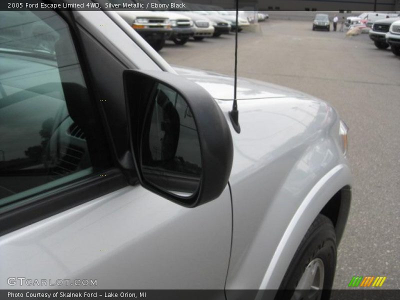 Silver Metallic / Ebony Black 2005 Ford Escape Limited 4WD