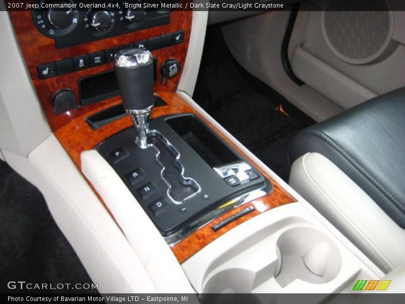 Bright Silver Metallic / Dark Slate Gray/Light Graystone 2007 Jeep Commander Overland 4x4