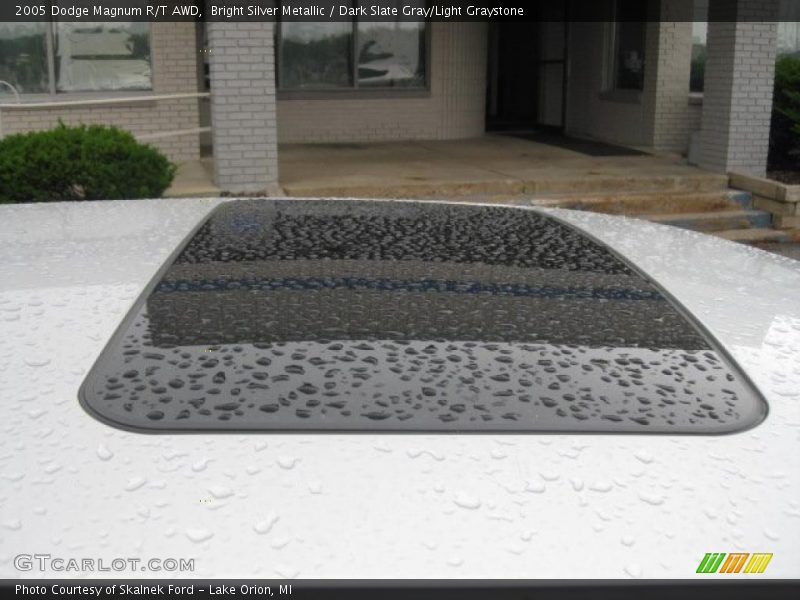 Bright Silver Metallic / Dark Slate Gray/Light Graystone 2005 Dodge Magnum R/T AWD