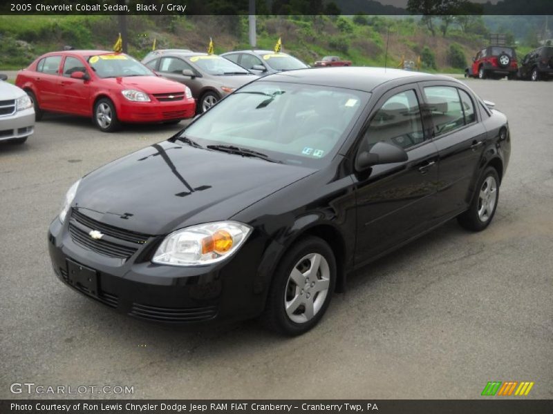 Black / Gray 2005 Chevrolet Cobalt Sedan