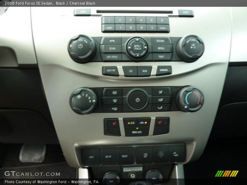 Black / Charcoal Black 2008 Ford Focus SE Sedan