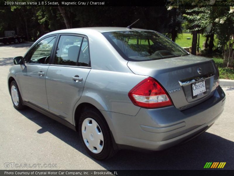Magnetic Gray / Charcoal 2009 Nissan Versa 1.8 S Sedan