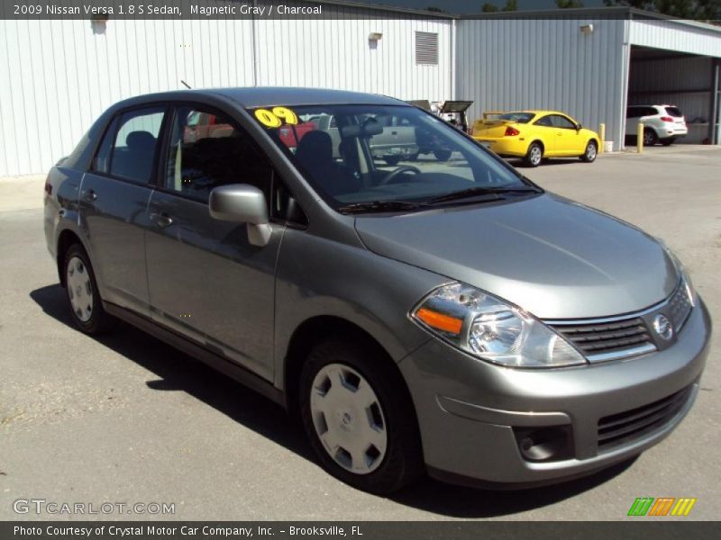 Magnetic Gray / Charcoal 2009 Nissan Versa 1.8 S Sedan