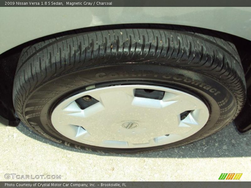 Magnetic Gray / Charcoal 2009 Nissan Versa 1.8 S Sedan