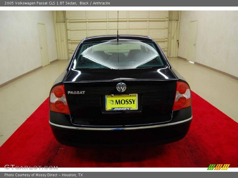 Black / Anthracite 2005 Volkswagen Passat GLS 1.8T Sedan