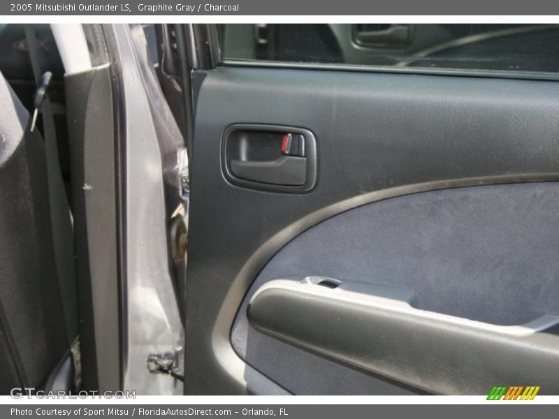 Graphite Gray / Charcoal 2005 Mitsubishi Outlander LS