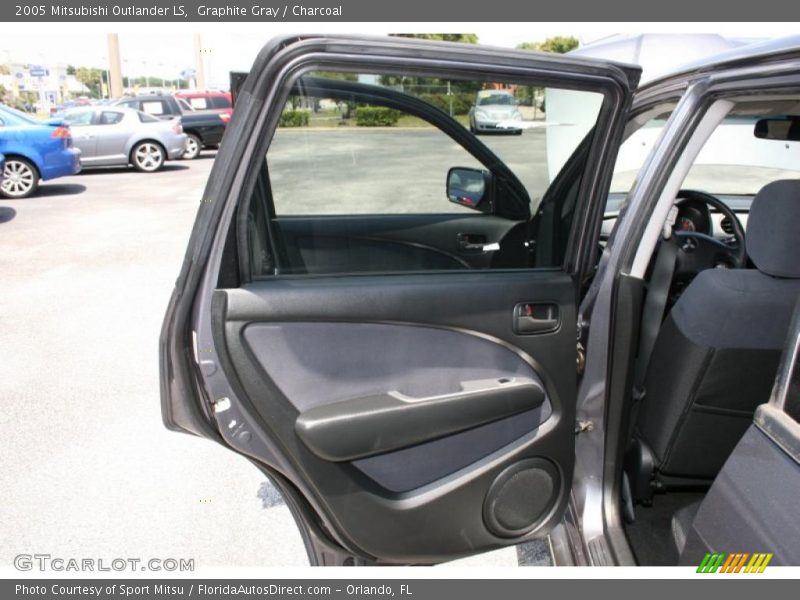 Graphite Gray / Charcoal 2005 Mitsubishi Outlander LS