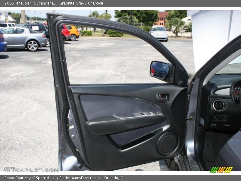 Graphite Gray / Charcoal 2005 Mitsubishi Outlander LS