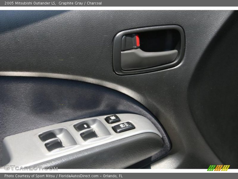 Graphite Gray / Charcoal 2005 Mitsubishi Outlander LS