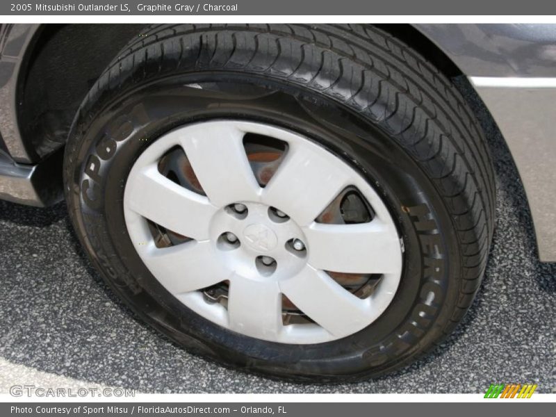 Graphite Gray / Charcoal 2005 Mitsubishi Outlander LS