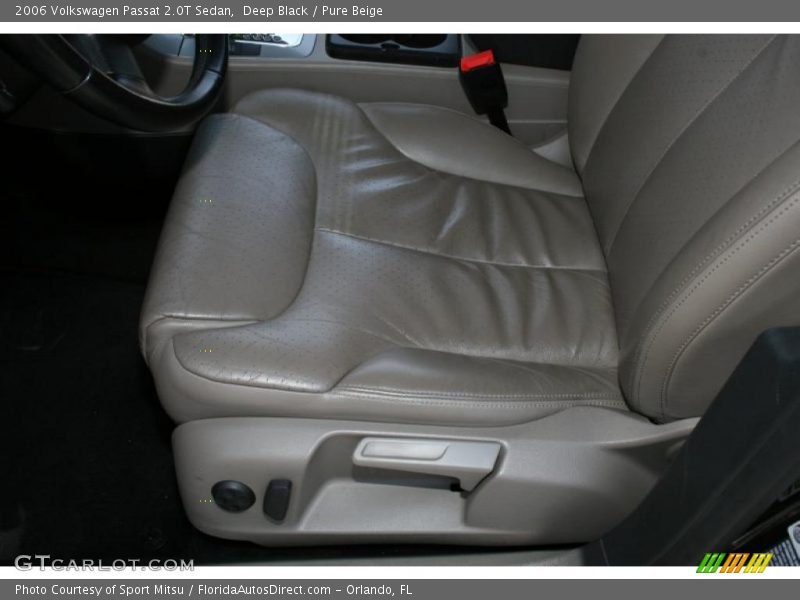 Deep Black / Pure Beige 2006 Volkswagen Passat 2.0T Sedan