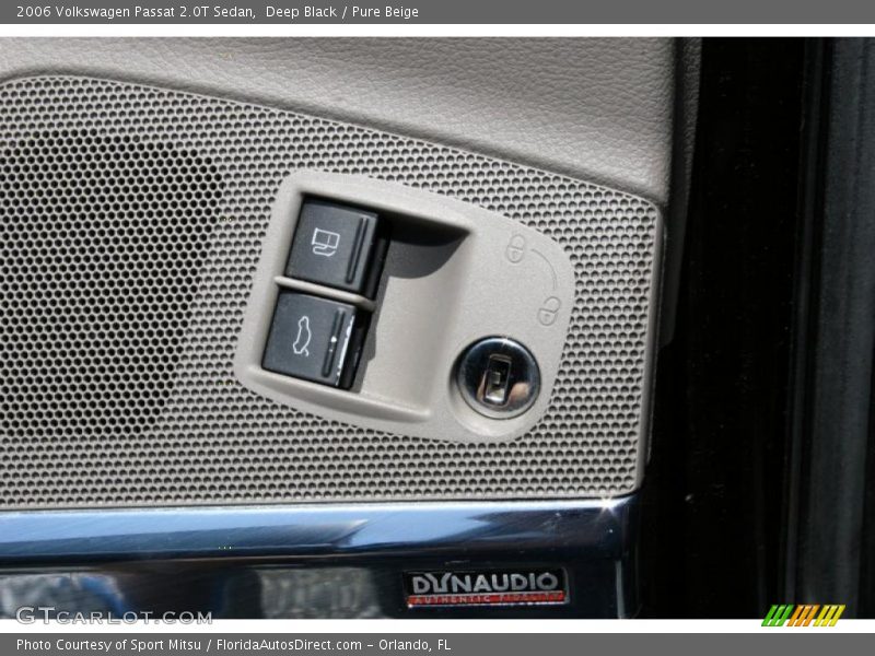Deep Black / Pure Beige 2006 Volkswagen Passat 2.0T Sedan