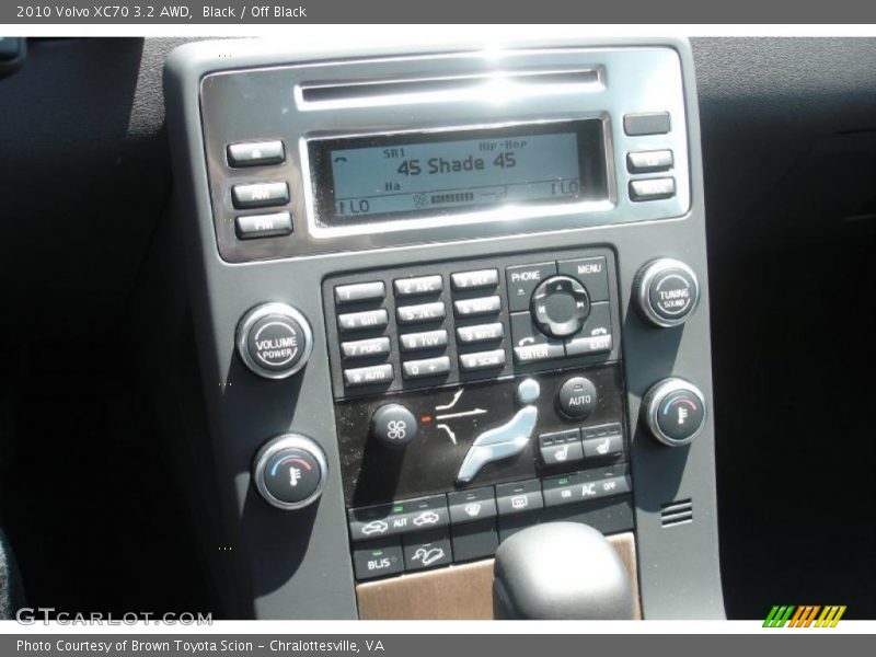 Black / Off Black 2010 Volvo XC70 3.2 AWD