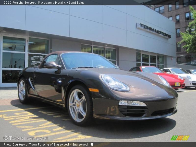Macadamia Metallic / Sand Beige 2010 Porsche Boxster