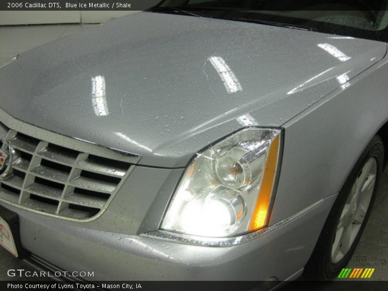 Blue Ice Metallic / Shale 2006 Cadillac DTS