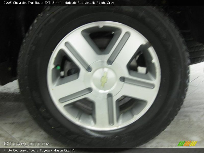 Majestic Red Metallic / Light Gray 2005 Chevrolet TrailBlazer EXT LS 4x4