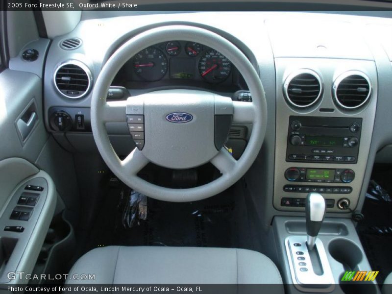 Oxford White / Shale 2005 Ford Freestyle SE