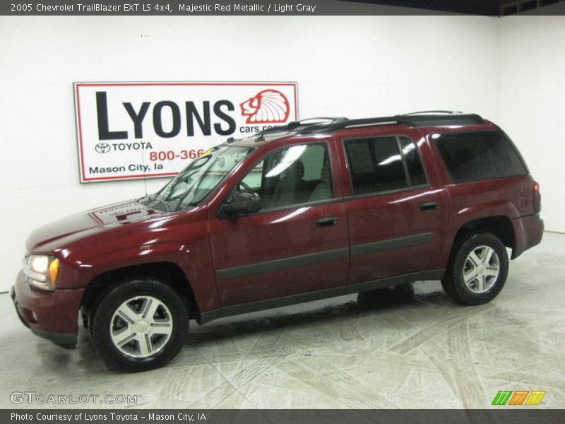 Majestic Red Metallic / Light Gray 2005 Chevrolet TrailBlazer EXT LS 4x4