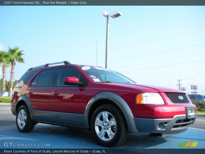 Red Fire Metallic / Shale Grey 2007 Ford Freestyle SEL