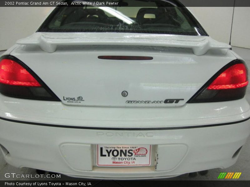 Arctic White / Dark Pewter 2002 Pontiac Grand Am GT Sedan