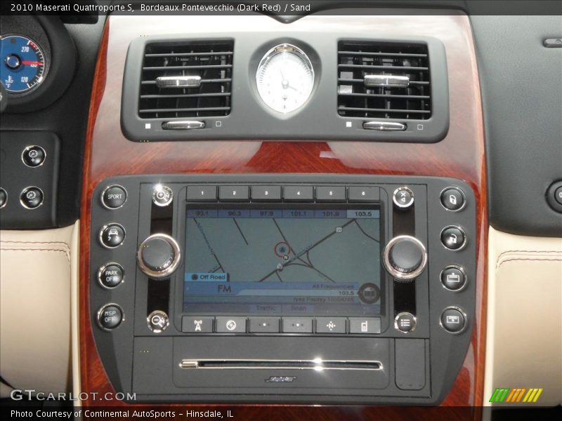 Bordeaux Pontevecchio (Dark Red) / Sand 2010 Maserati Quattroporte S