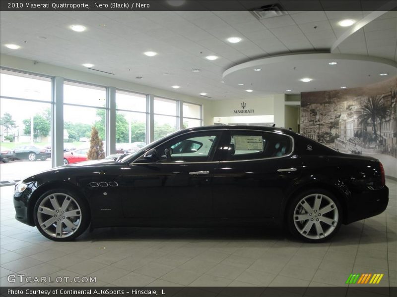 Nero (Black) / Nero 2010 Maserati Quattroporte