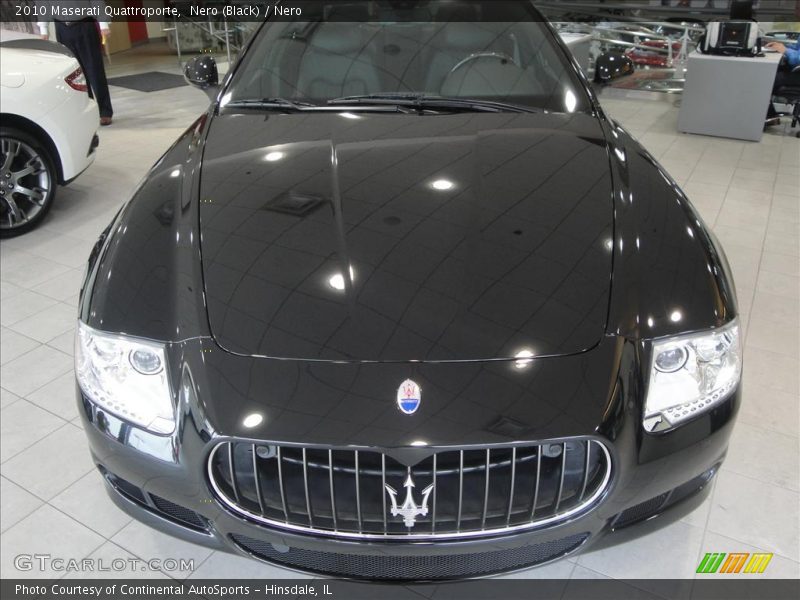 Nero (Black) / Nero 2010 Maserati Quattroporte