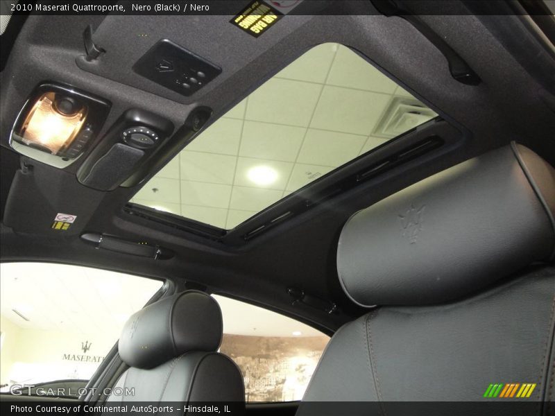 Nero (Black) / Nero 2010 Maserati Quattroporte