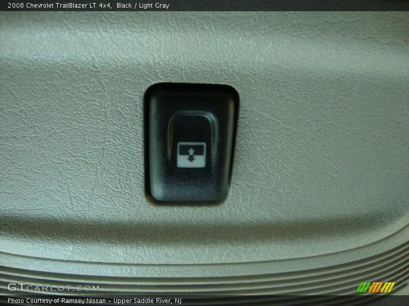 Black / Light Gray 2008 Chevrolet TrailBlazer LT 4x4