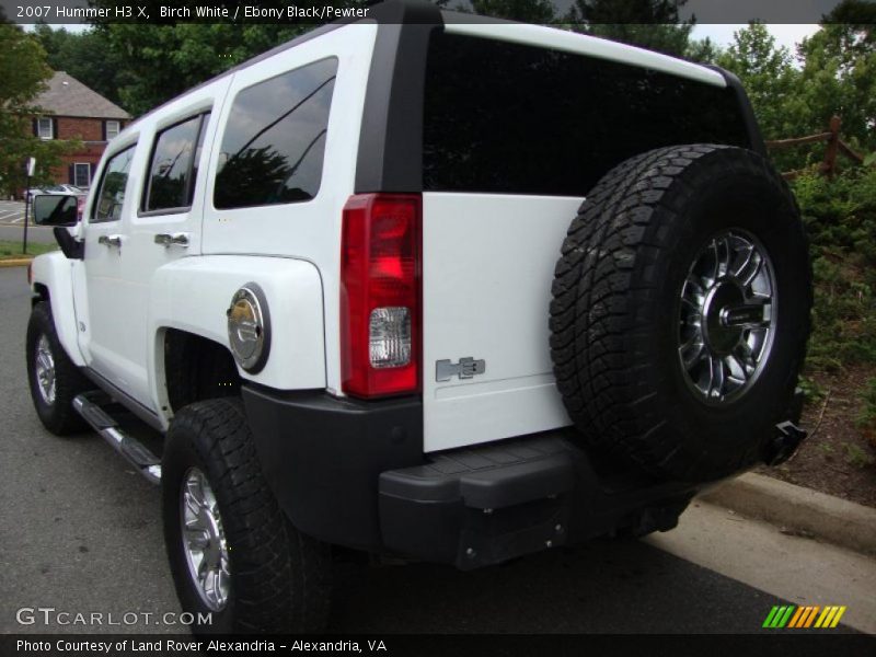 Birch White / Ebony Black/Pewter 2007 Hummer H3 X