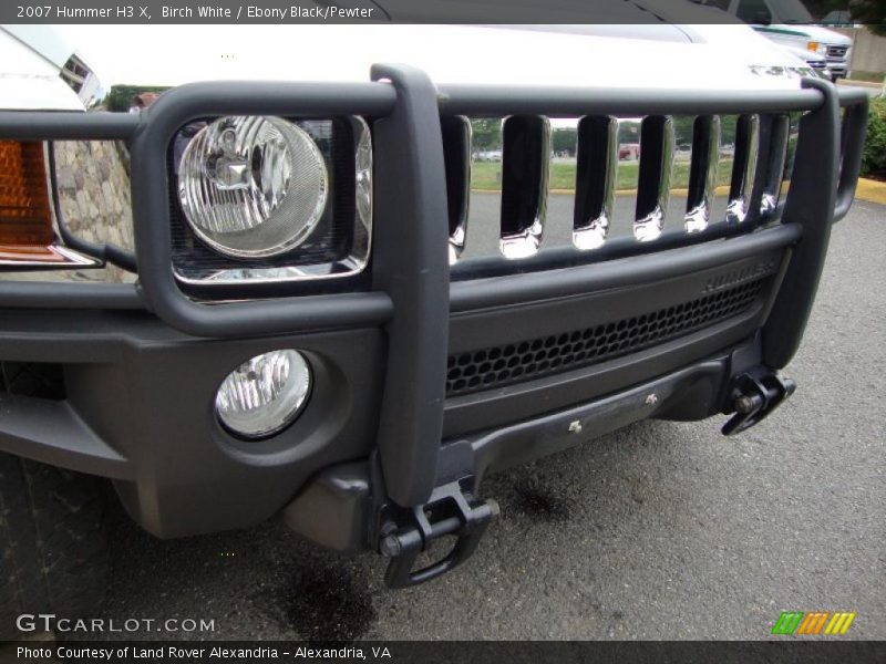 Birch White / Ebony Black/Pewter 2007 Hummer H3 X