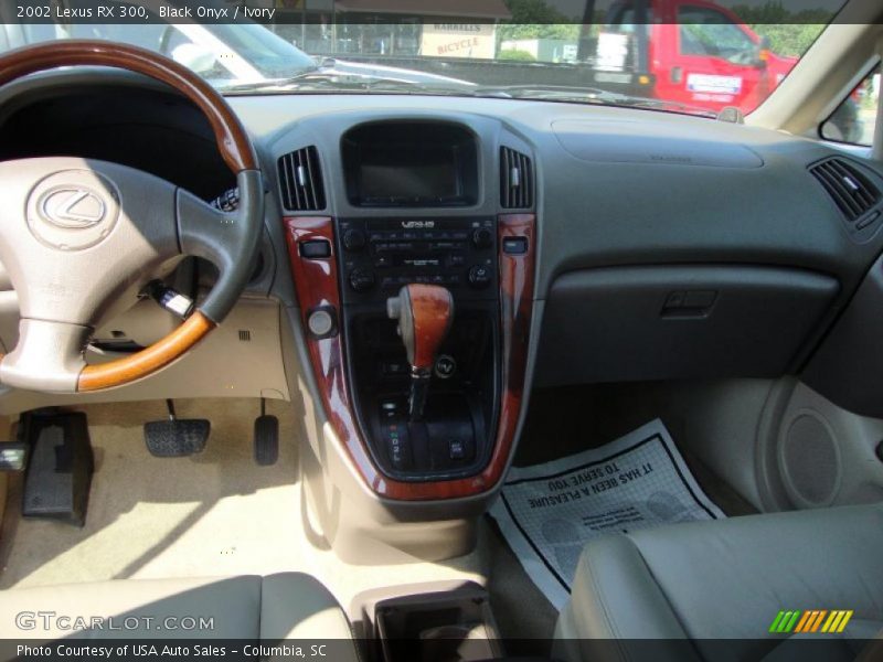 Black Onyx / Ivory 2002 Lexus RX 300