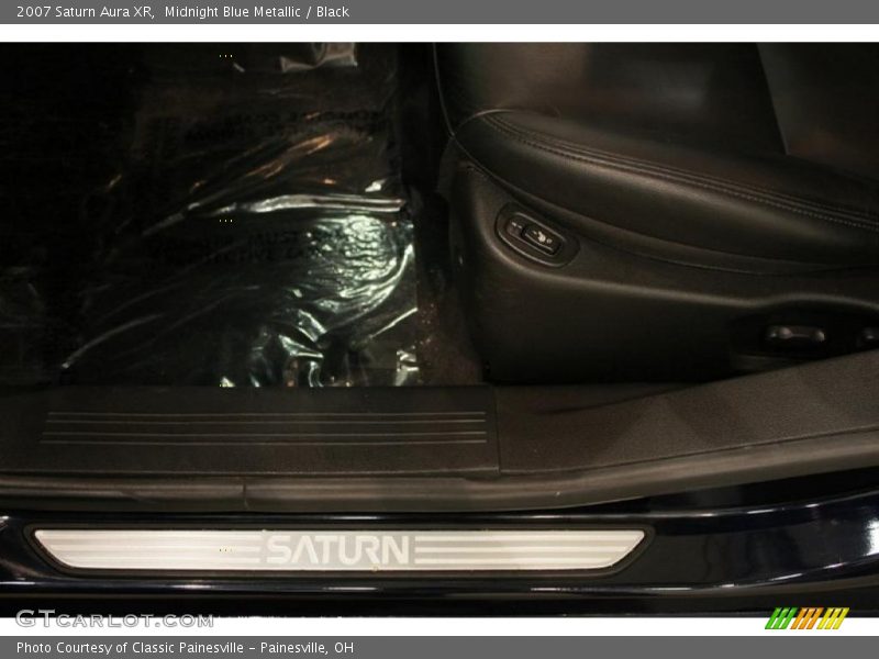 Midnight Blue Metallic / Black 2007 Saturn Aura XR
