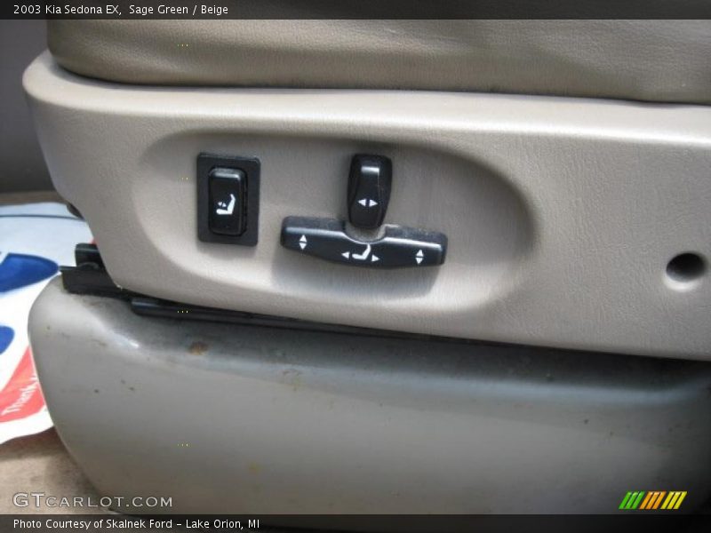 Sage Green / Beige 2003 Kia Sedona EX